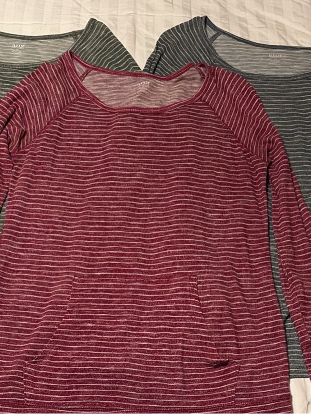 a.n.a Striped Raglan Sweatshirt in Wine Pink